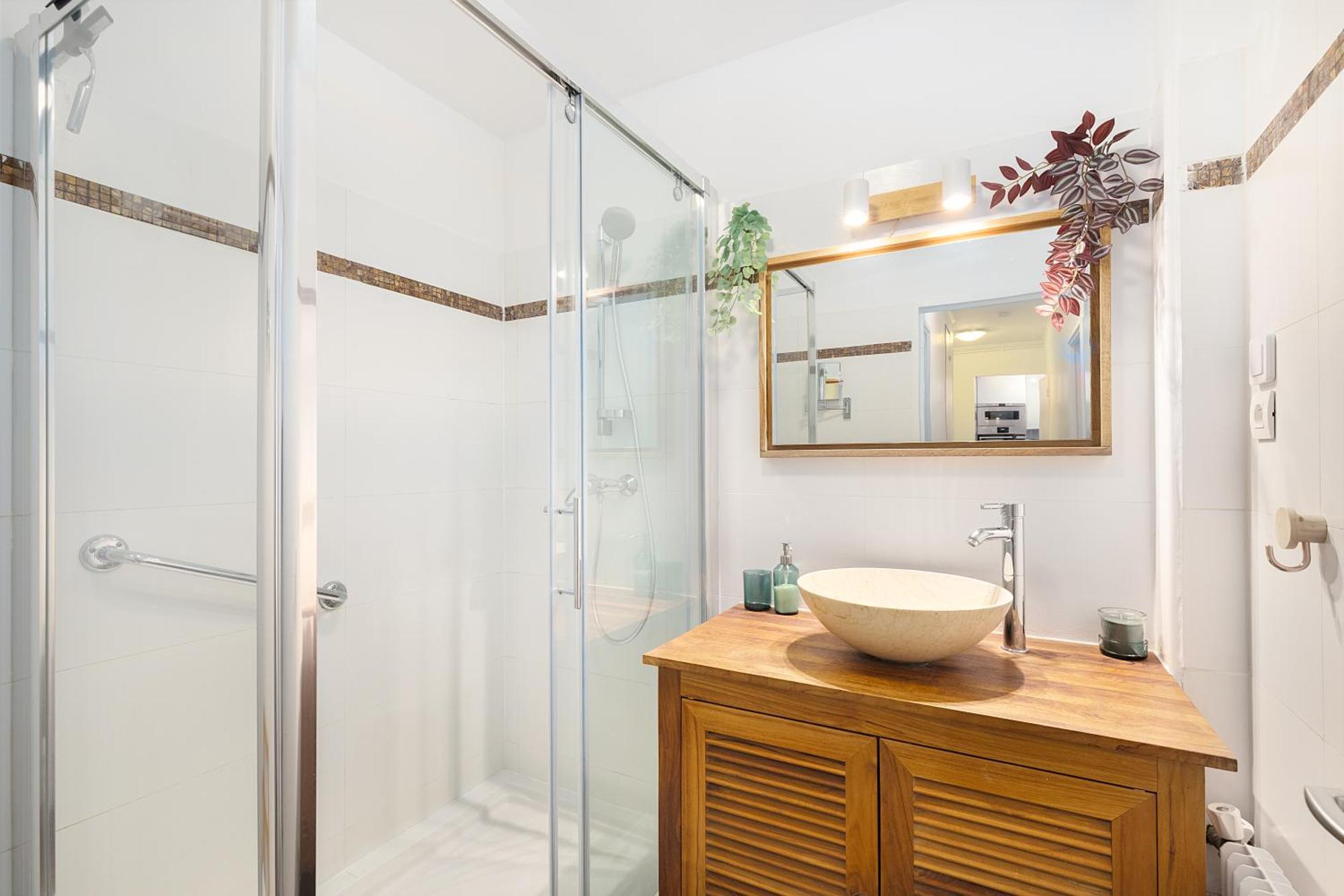 Cosy'N Paris - Parking Secure - Metro 14 - Wifi - Terrace - Premium Bedding Apartment Gentilly Bagian luar foto