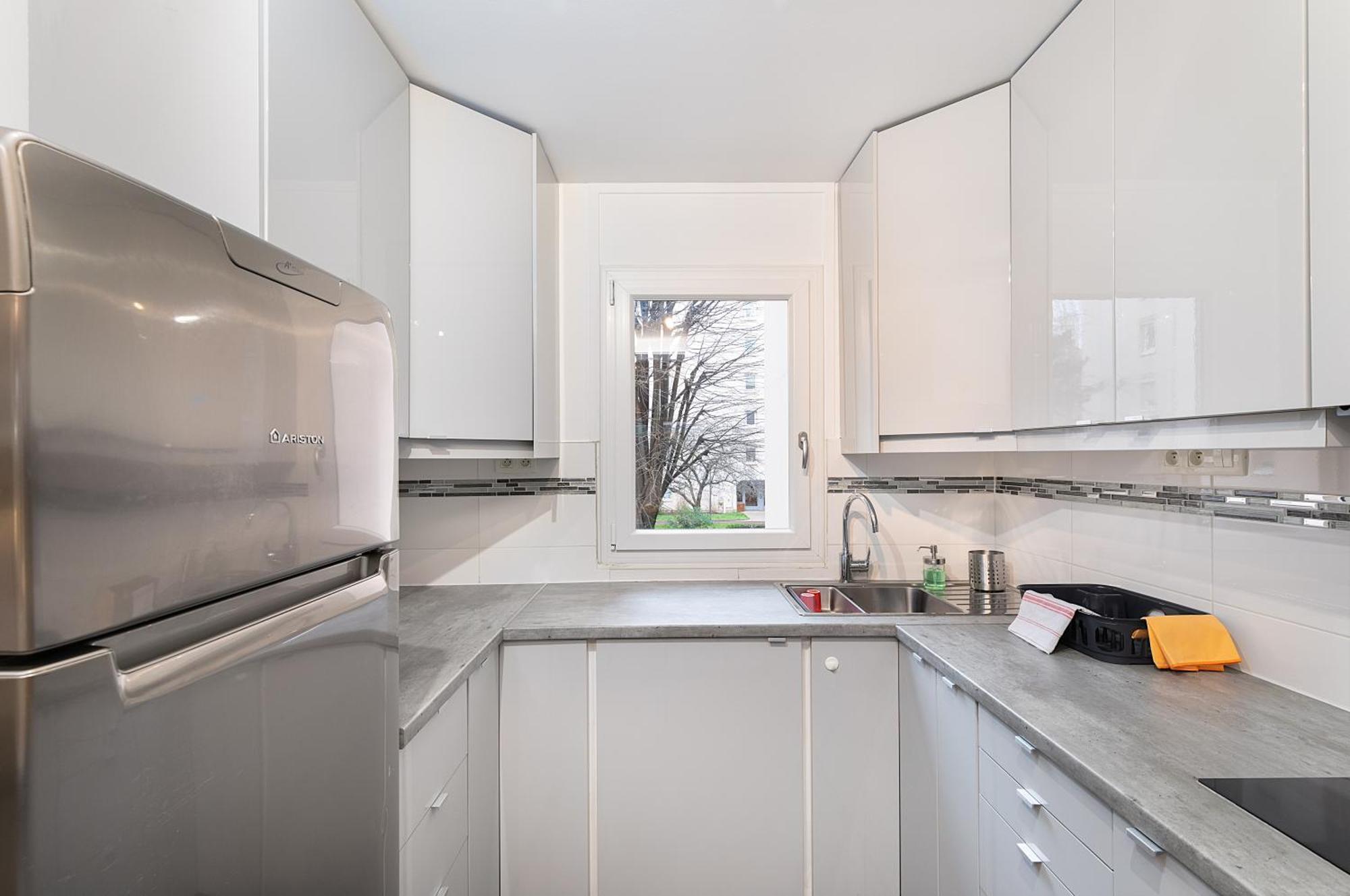 Cosy'N Paris - Parking Secure - Metro 14 - Wifi - Terrace - Premium Bedding Apartment Gentilly Bagian luar foto